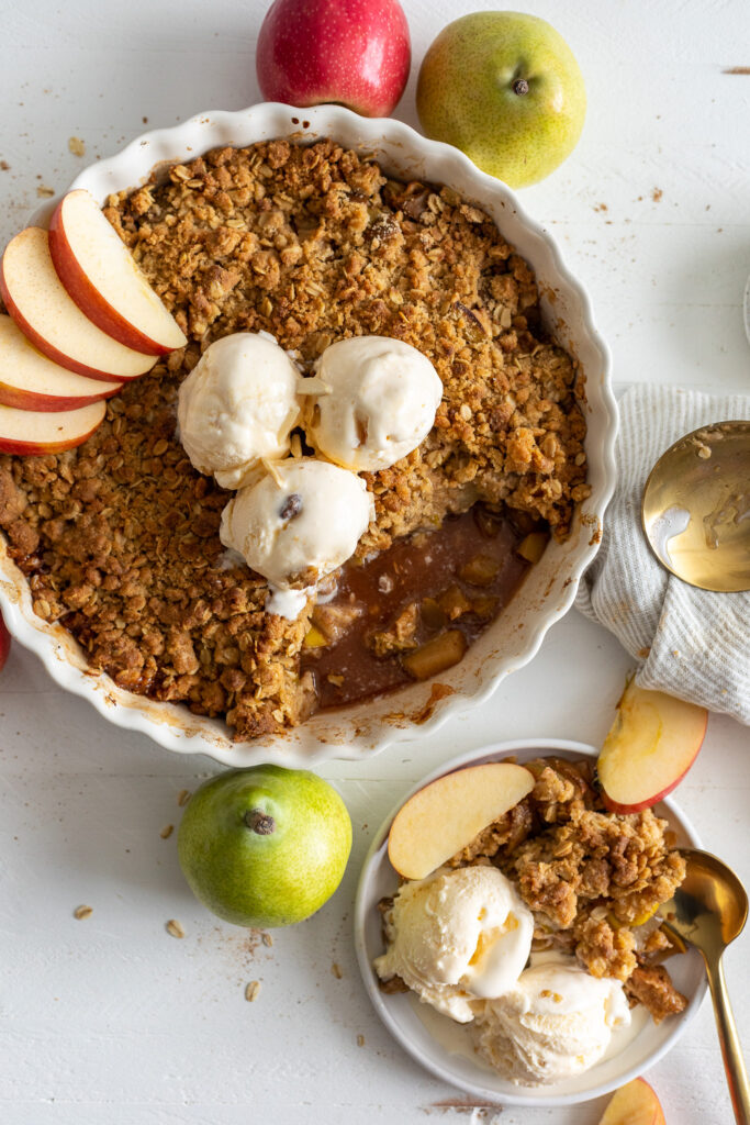 Cinnamon Pear Apple Crisp