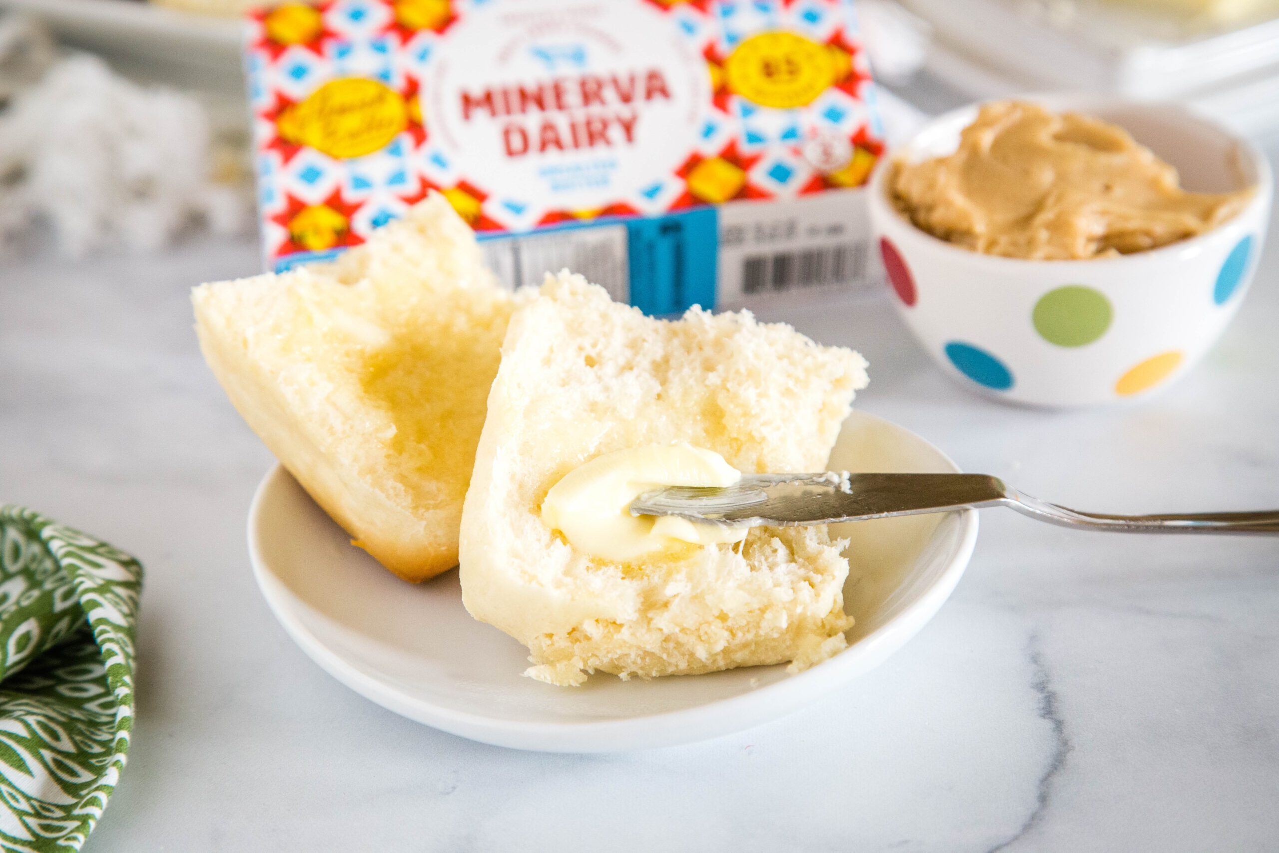 Texas Roadhouse Rolls with Cinnamon Butter