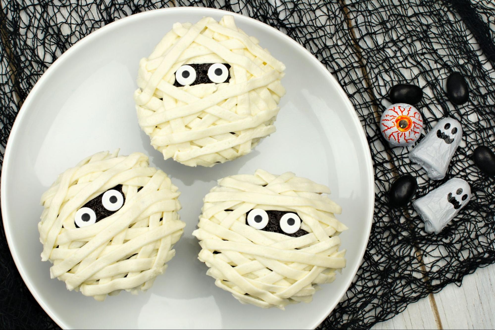 Mummy Cupcakes